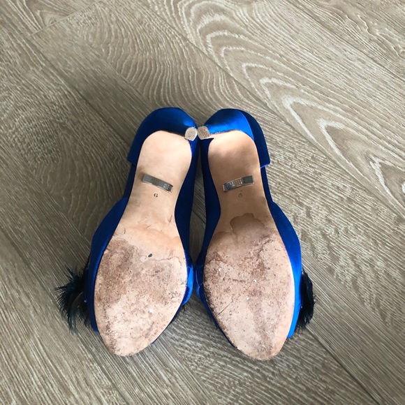 Badgley Mischka heels with peacock feathers - Picture 3 of 3